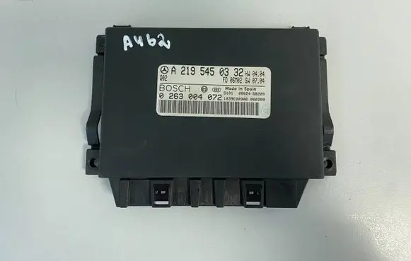 Mercedes-Benz CLS C219 Parking PDC control unit/module A2195450332 1039E00908 0263004072