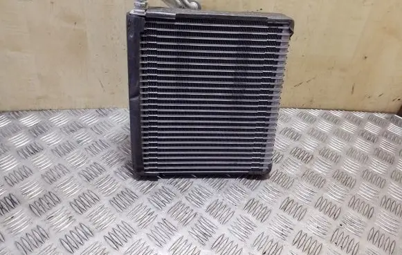 Air conditioning (A/C) radiator (interior)
