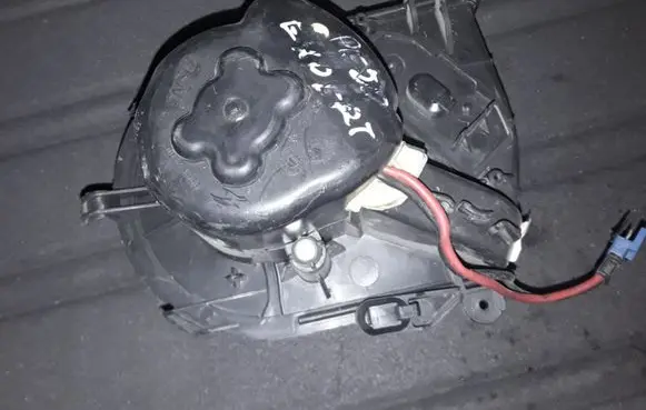 Peugeot Expert Heater fan/blower 1498378080