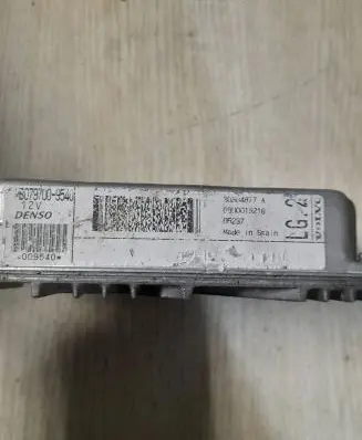 Volvo V70 Engine control unit/module mb079700-9540