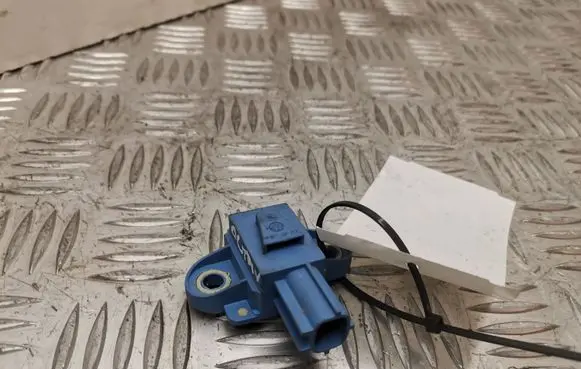 Skoda Octavia Mk2 (1Z) Airbag deployment crash/impact sensor 1K0955557A