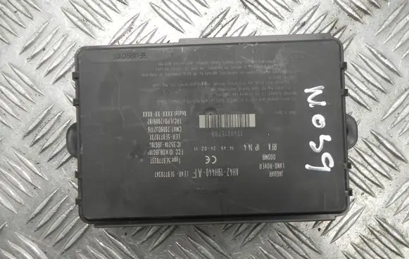 Land Rover Discovery 4 - LR4 Keyless (KESSY) go control unit/module AH4219H440AF