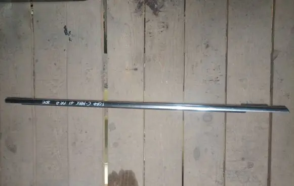 Ford Grand C-MAX Front door glass trim molding