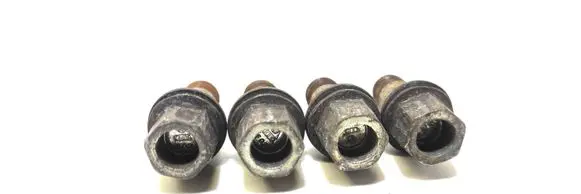 Audi A4 S4 B7 8E 8H Nuts/bolts 