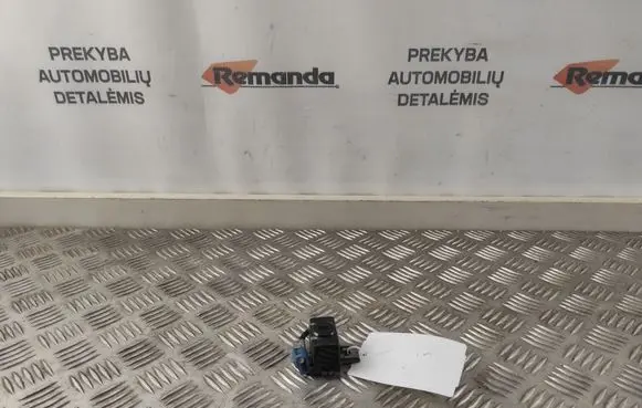 Mitsubishi Pajero Horn buzzer relay MB649187