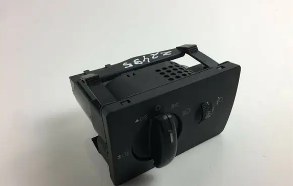 Ford Focus Light switch 7M5T13A024LA Z2495