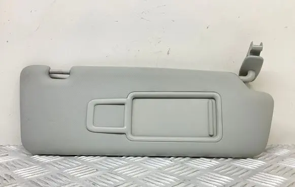 Audi Q3 8U Sun visor 8K0857552 8U0857552AF