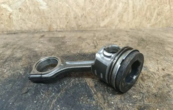 Citroen C4 Cactus Piston with connecting rod T1DB