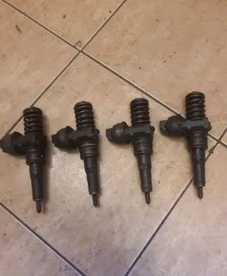 Audi A3 S3 8L Fuel injector 038130073ag 0414720215