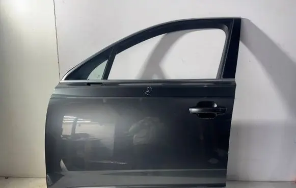 Audi Q7 4M Front door 4M0035297A