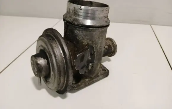 BMW X5 E53 EGR valve 7789999