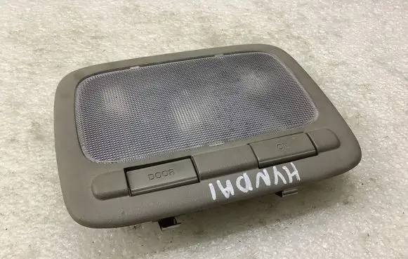 Hyundai Grandeur Rear seat light D00R