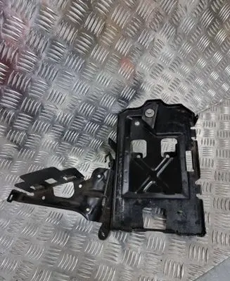 Opel Insignia B Battery tray 84221669