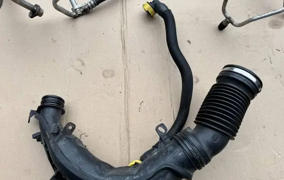 Turbo air intake inlet pipe/hose