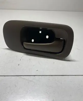 Honda CR-V Front door interior handle