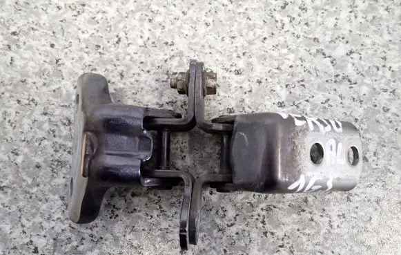 Toyota Verso Front door hinge set 