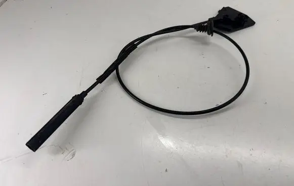 Porsche Cayenne (92A) Engine bonnet/hood lock release cable 7P5823535 95851153500 95851153501