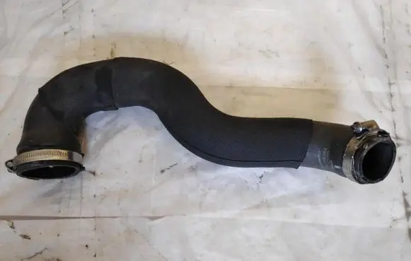Audi A4 S4 B8 8K Intercooler hose/pipe 8K0145738M