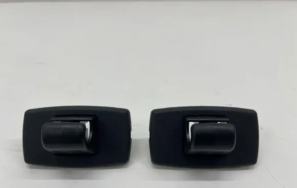 Mercedes-Benz C W205 Sun visor clip/hook/bracket A1668100012