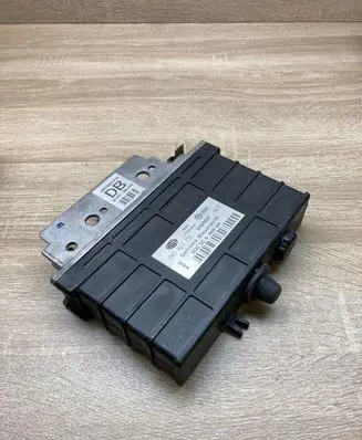 Audi 80 90 S2 B4 Gearbox control unit/module 097927731 5DG006962
