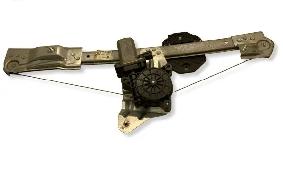 Dacia Sandero II Front door electric window regulator 807209299R
