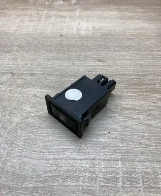 Toyota Avensis T250 Fuel tank opening switch 156795 5660Y37