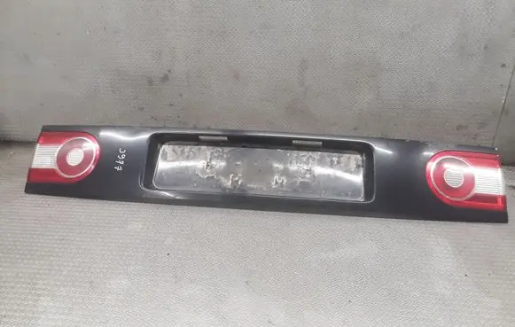 Volkswagen Sharan Rear light center trim bar blend 964981