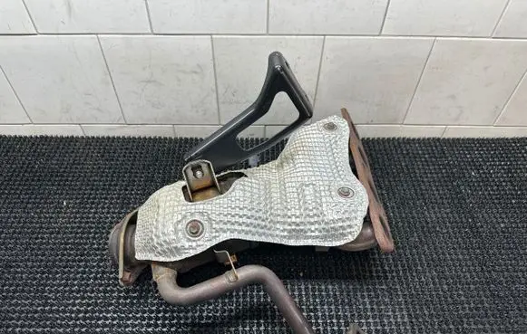 Toyota Prius (XW50) Catalyst/FAP/DPF particulate filter 