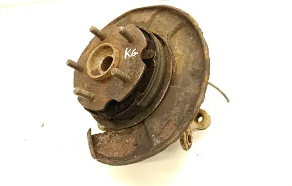 Toyota RAV 4 (XA30) Rear wheel hub