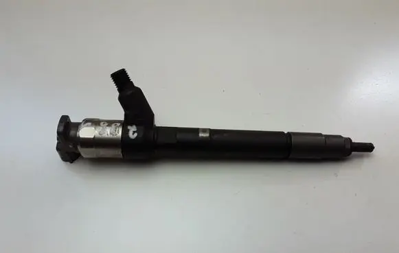 Opel Astra K Fuel injector 55578075