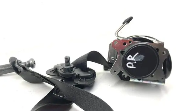 BMW X1 F48 F49 Front seatbelt 72117313284 7313284