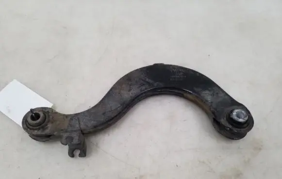 Volkswagen PASSAT B7 Rear upper control arm/wishbone 5Q0505351B