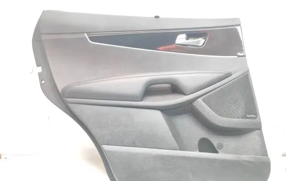 KIA Sorento Rear door card panel trim