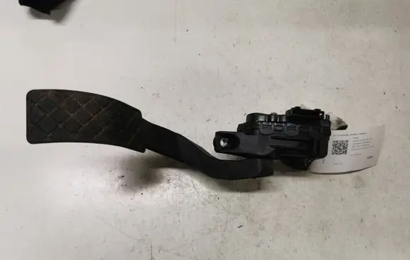 Skoda Superb B5 (3U) Accelerator throttle pedal 6PV00837603 8D1721523J