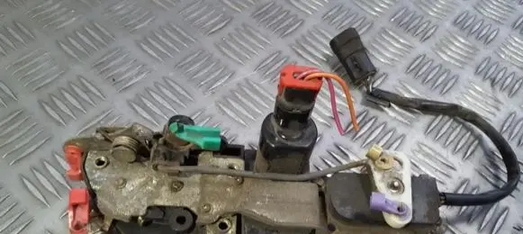Chrysler Voyager Front door lock