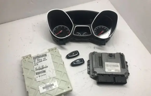 Ford Focus Engine ECU kit and lock set 12A650