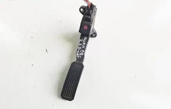 Toyota Auris 150 Accelerator throttle pedal 7811002020 07037A
