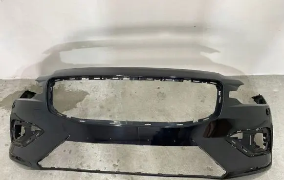 Volvo V60 Front bumper 31690589