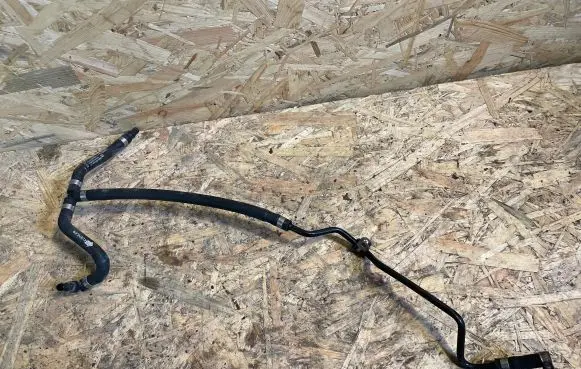 Mercedes-Benz C W204 Engine coolant pipe/hose A2045012225