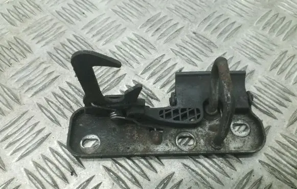 Volkswagen Golf V Engine bonnet/hood lock/latch loop/hook 1K0823480