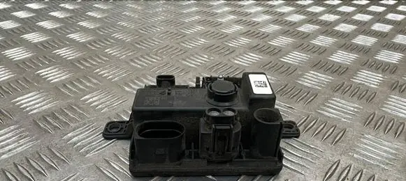 BMW i3 Current control relay 7614585