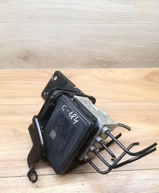 Skoda Octavia Mk3 (5E) ABS Pump 5Q0614517AF 28515471233 10062533281