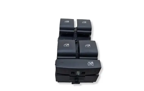 Opel Mokka Electric window control switch 13305009