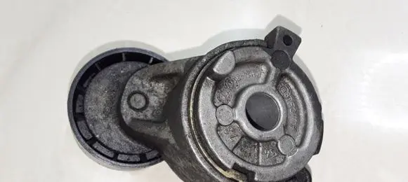 Citroen C4 I Generator/alternator belt tensioner TF077F F31243
