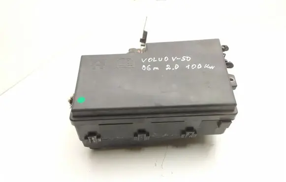Volvo V50 Fuse box set 30728346 30724886