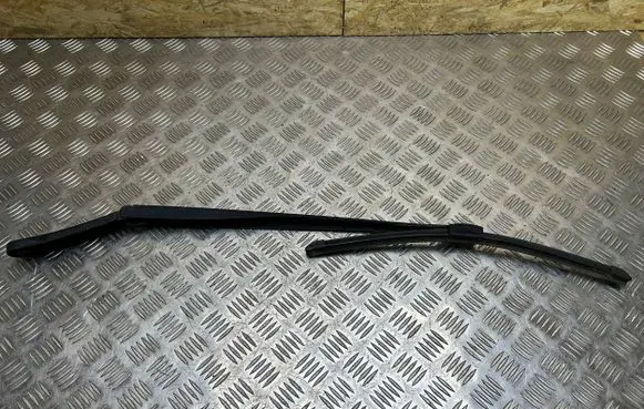 BMW 5 F10 F11 Front wiper blade arm 7203156