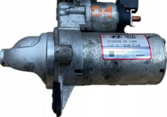 Hyundai Genesis Starter motor 361003C240