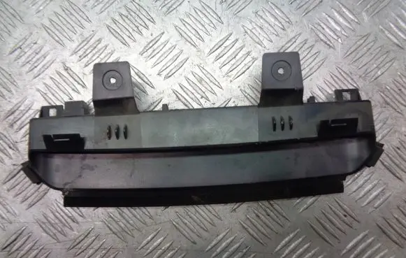 Volvo S40 Third/center stoplight