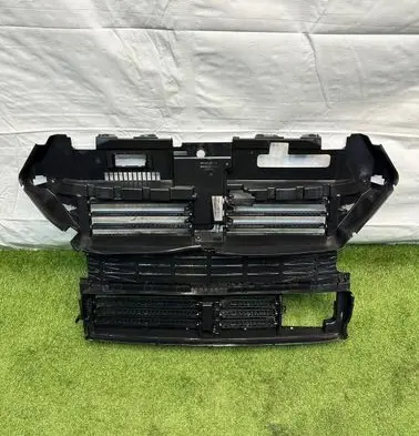 Ford Edge II Intercooler air guide/duct channel GT4B8475BE