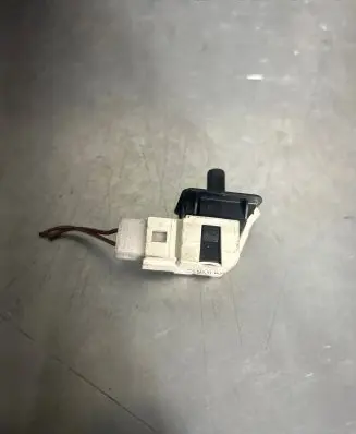 Mercedes-Benz E W211 Front door sensor coupe 2028209410 30011501 30011301